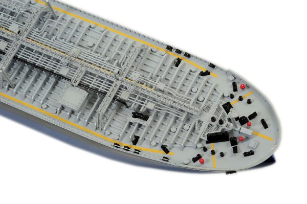 Oil Tanker Model Ship - Image 2