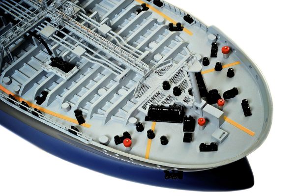 Oil Tanker Model Ship - Image 6