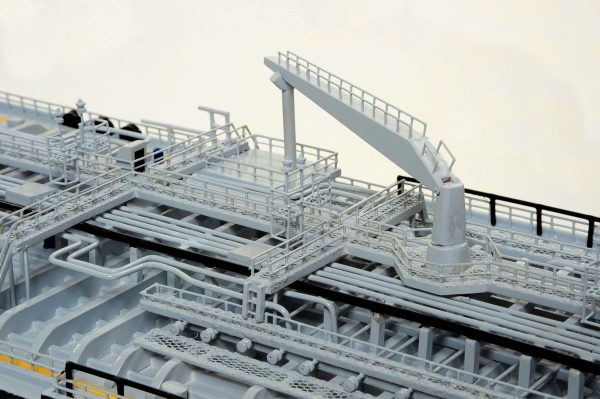 Oil Tanker Model Ship - Image 8