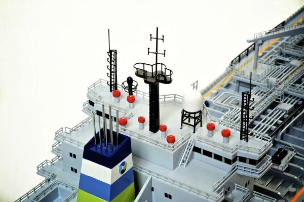 Oil Tanker Model Ship - Image 15