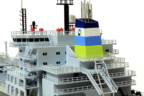 Oil Tanker Model Ship - Image 18