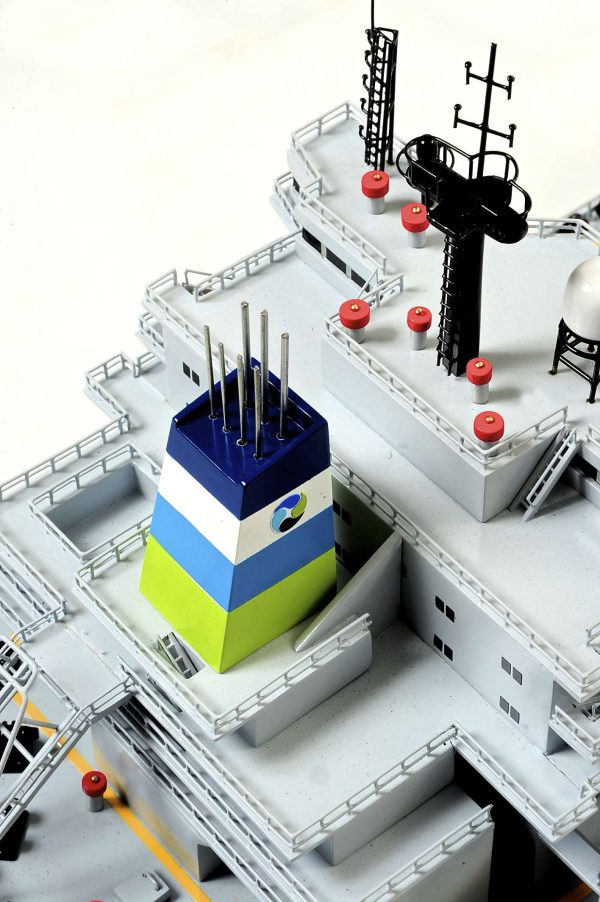 Oil Tanker Model Ship - Image 20