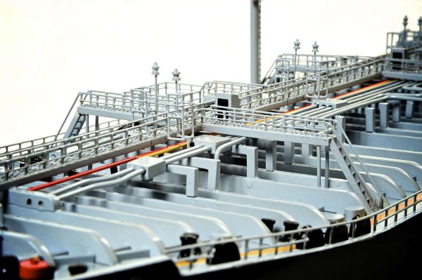 Oil Tanker Model Ship - Image 24