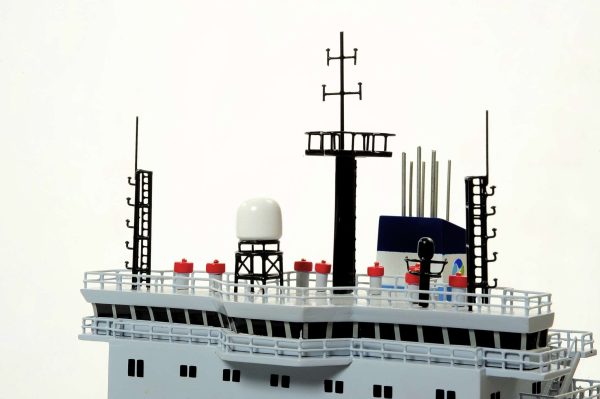 Oil Tanker Model Ship - Image 25