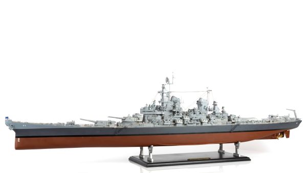 USS Missouri BB-63 Model Ship - Occre (16002) - Image 2