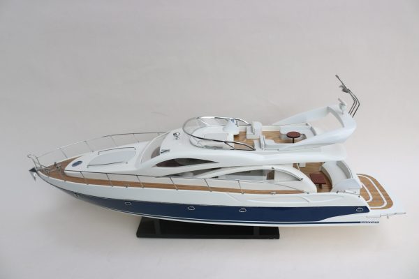 SUNSEEKER 64 Model Yacht - GN (SB0039P) - Image 3