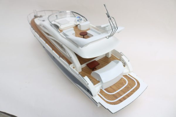 SUNSEEKER 64 Model Yacht - GN (SB0039P) - Image 11