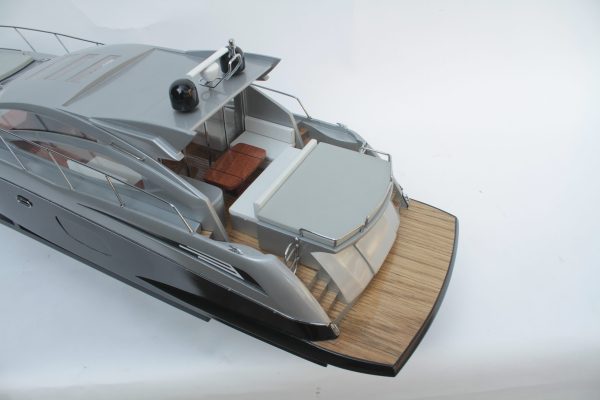 SUNSEEKER PREADTOR 64 Model Ship - GN (CM0083P-90) - Image 8