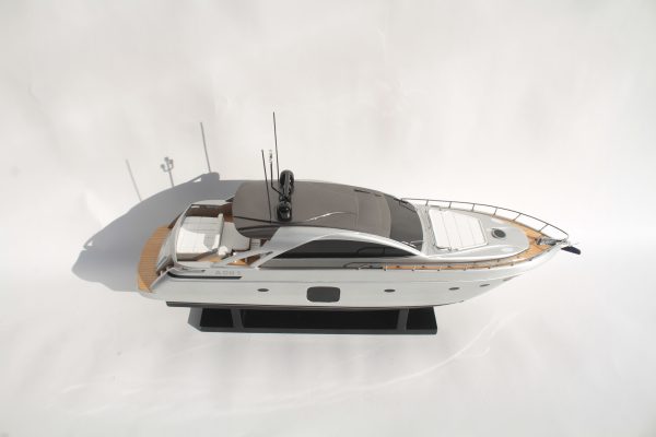 Pershing 70 Power Boat - GN - Image 2