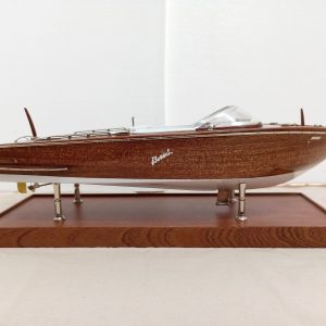 Boesch 710 Model Boat - PSM5432