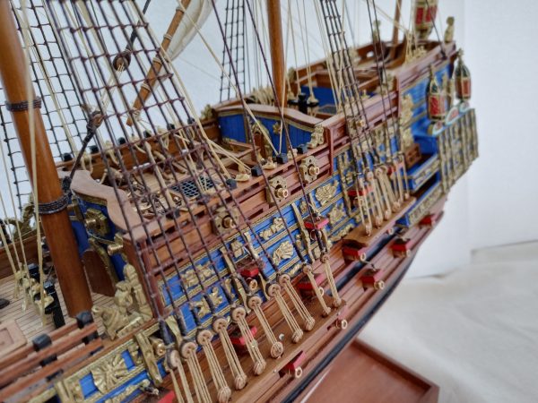 Sovereign of the Seas Ship Model (Premier Range) - PSM - Image 8