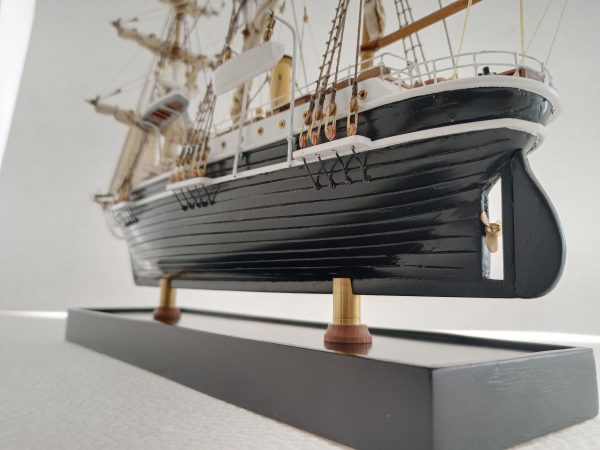 Endurance 1912 (Sir Ernest Shakleton) Model Ship ( Premier Range) - PSM - Image 20