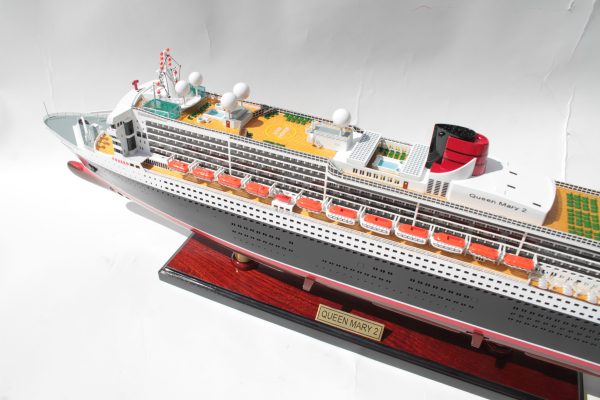 Queen Mary 2 Special Edition - GN - Image 12
