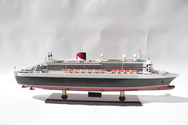 Queen Mary 2 Special Edition - GN - Image 9
