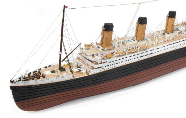 Titanic Model Ship Kit - Occre (14009) - Image 9