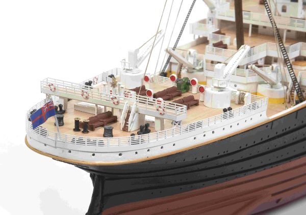 Titanic Model Ship Kit - Occre (14009) - Image 21