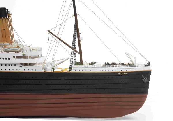 Titanic Model Ship Kit - Occre (14009) - Image 22