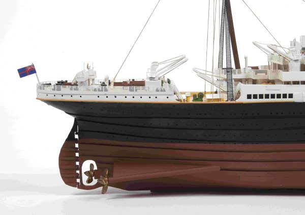 Titanic Model Ship Kit - Occre (14009) - Image 23