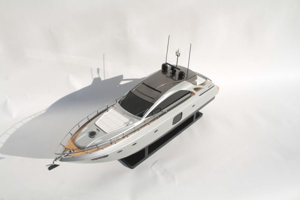 Pershing 70 Power Boat - GN - Image 11